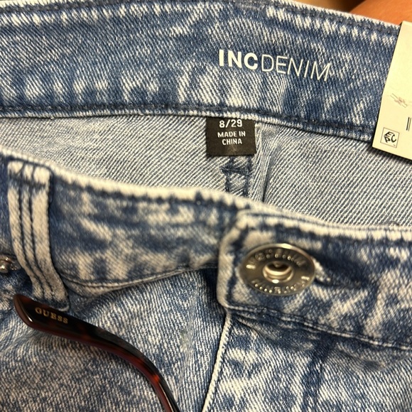 INC Core Short - Picture 5 of 5